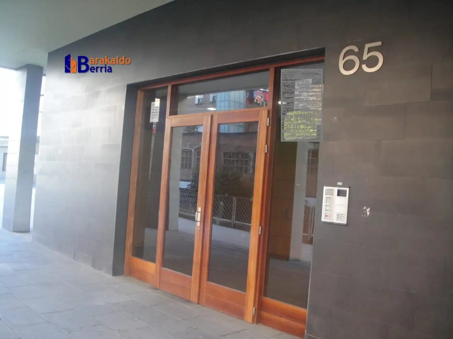 Oficina en venda en Barakaldo  amb Moblat
