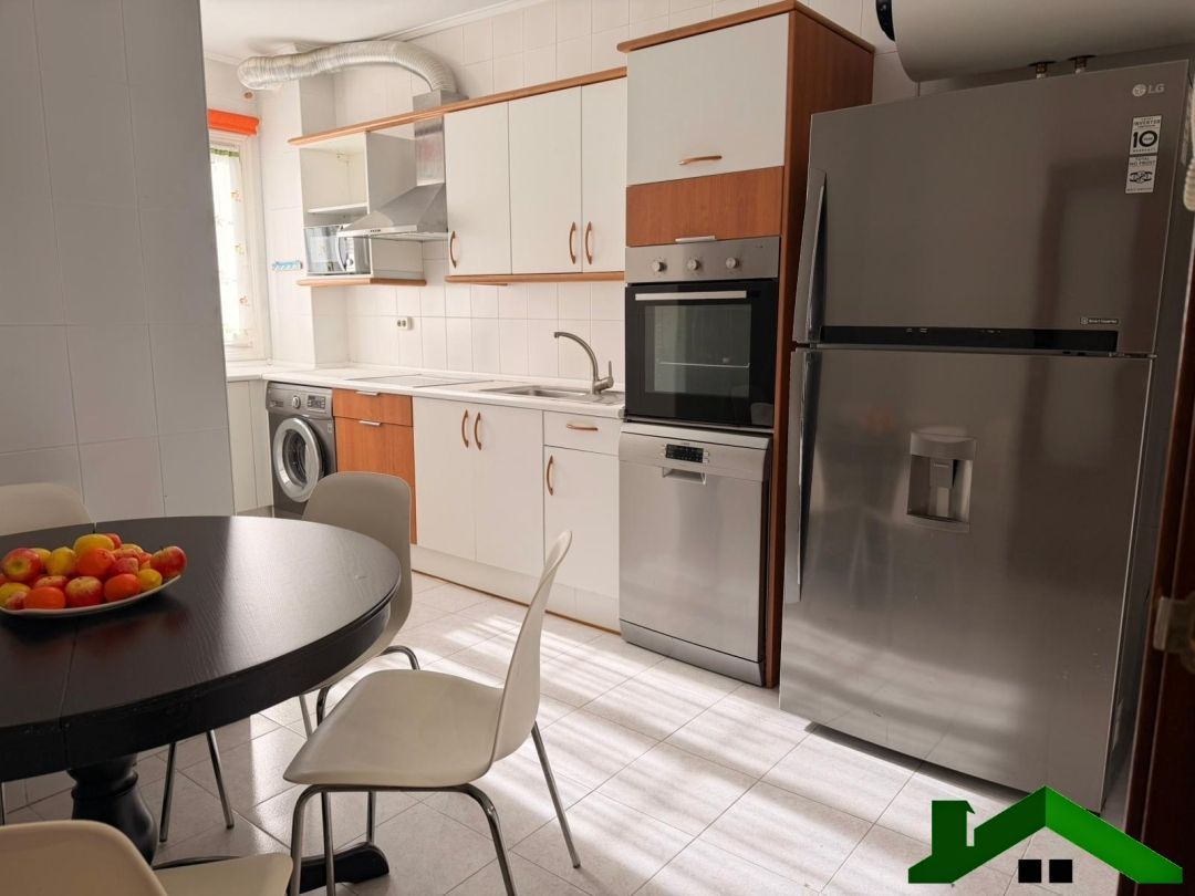 Kitchen of Flat for sale in Bilbao   with Heating, Private garden and Alarm