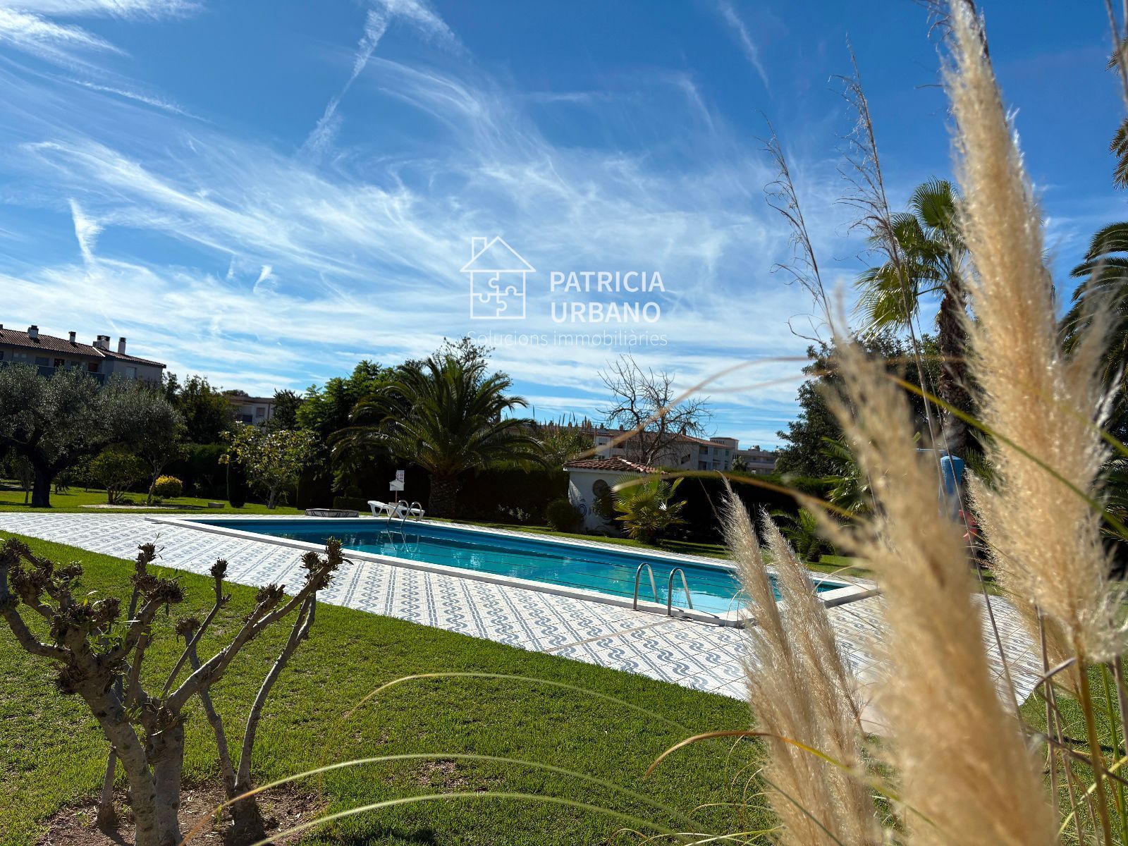 Piscina de Casa o xalet en venda en Cambrils amb Aire condicionat, Calefacció i Parquet