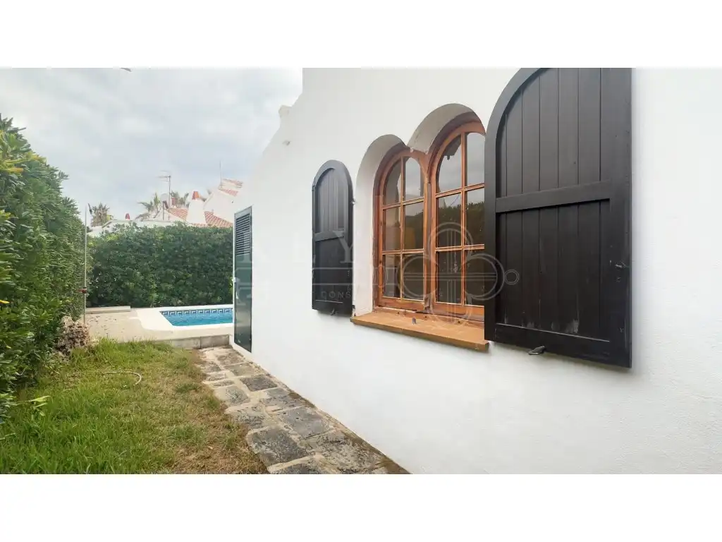 Vista exterior de Casa o chalet en venta en Ciutadella de Menorca con Piscina