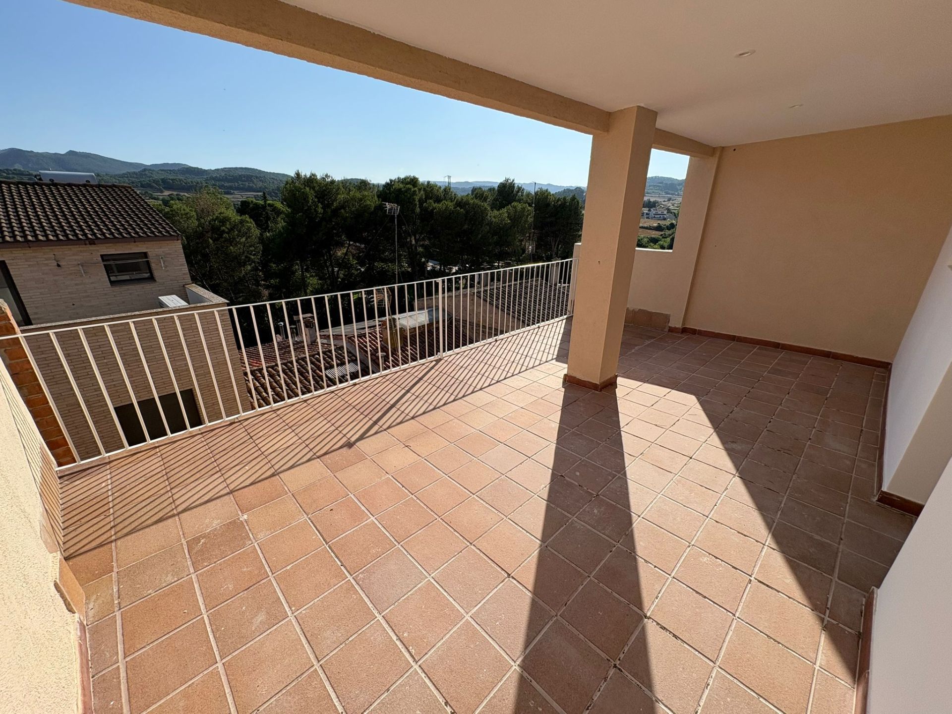 Terraza de Casa adosada en venta en Sant Martí de Tous con Aire acondicionado, Calefacción y Parquet