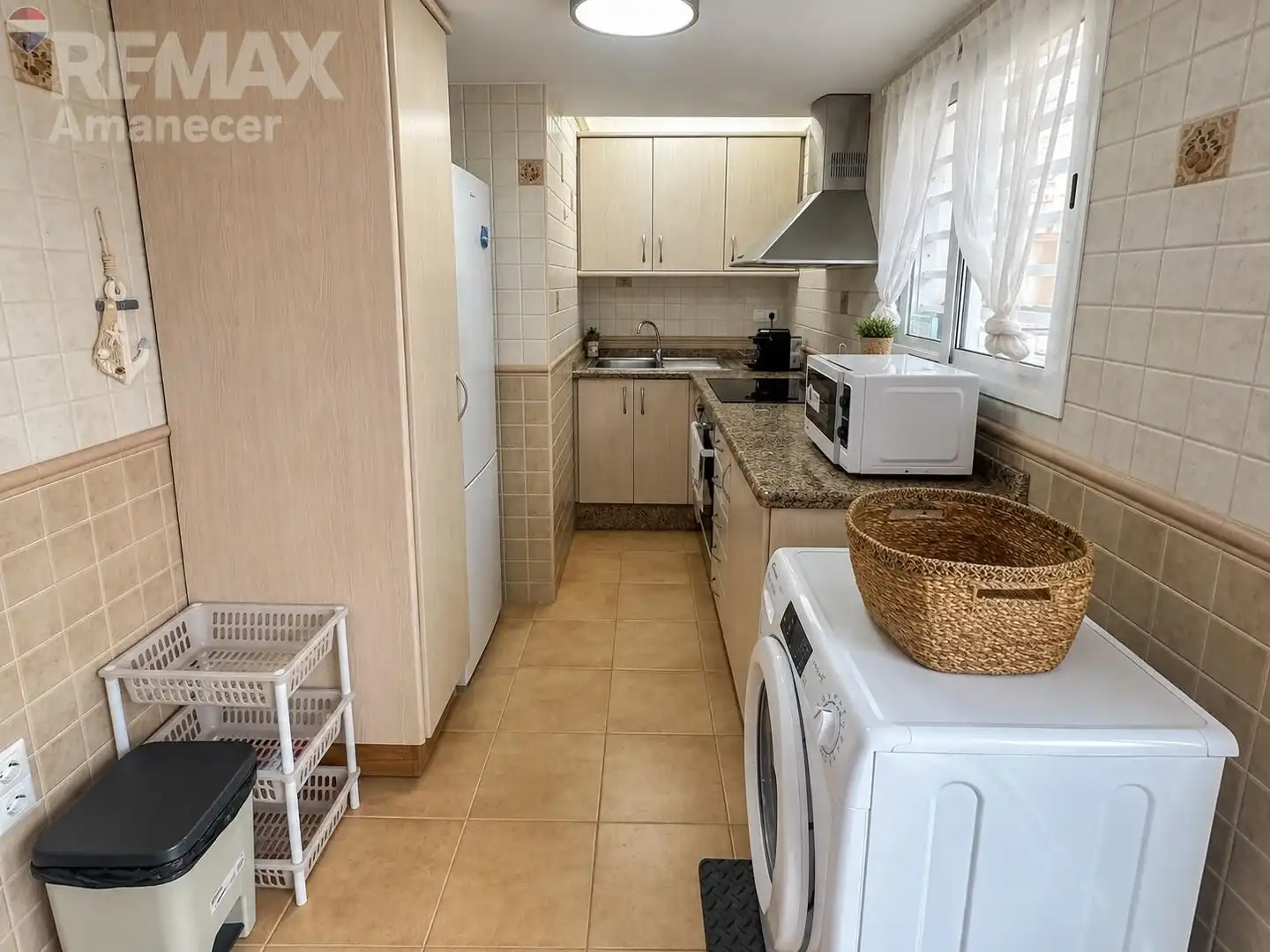 Terraced house with terrace for sale in Carrer AVINYO, imagen 7