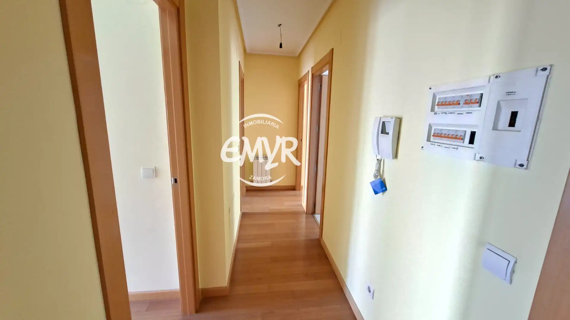Flat for sale in Zamora Capital   with Heating, Parquet flooring and Balcony