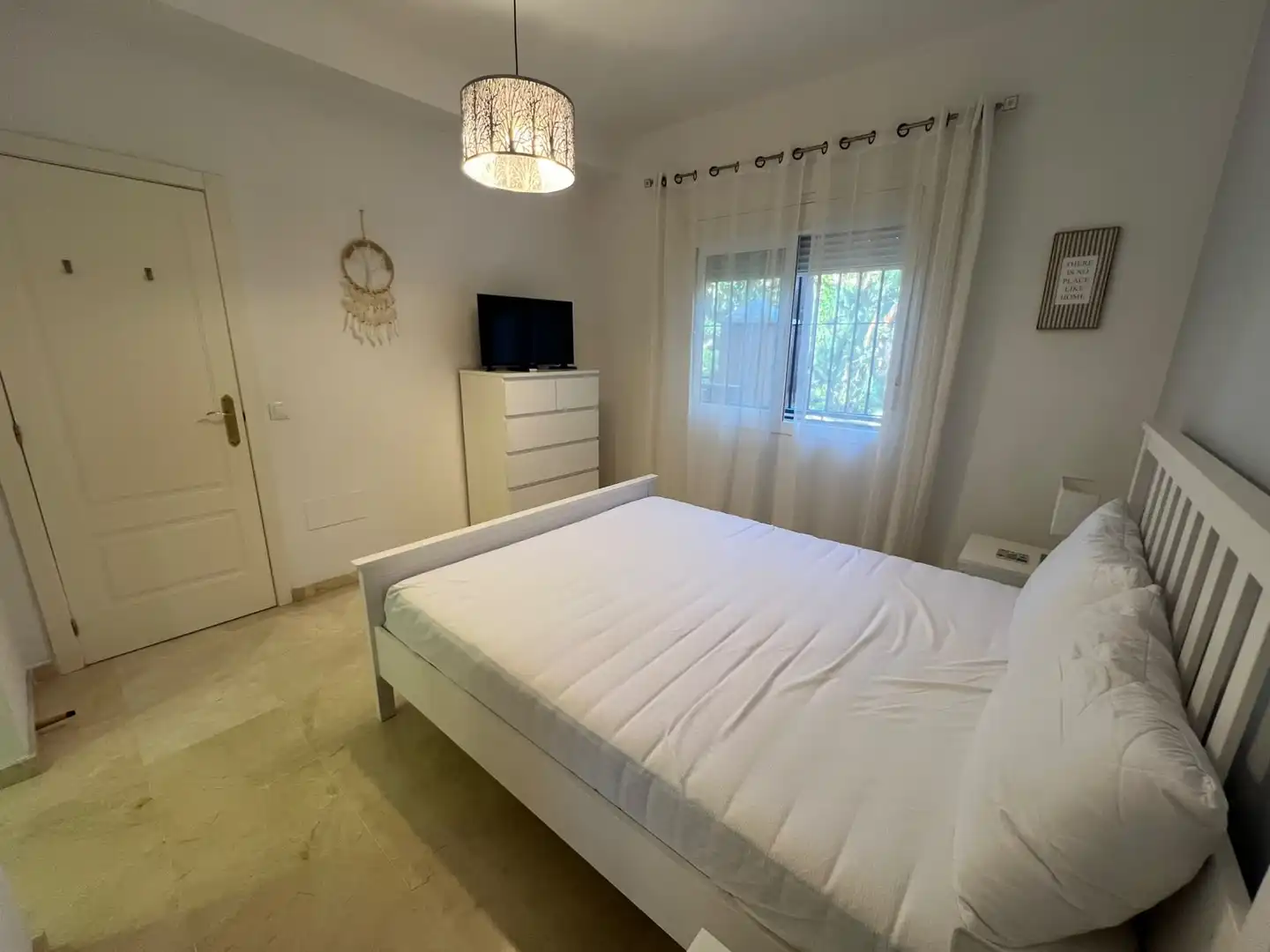 Habitación de Planta baja de alquiler en Estepona Pueblo