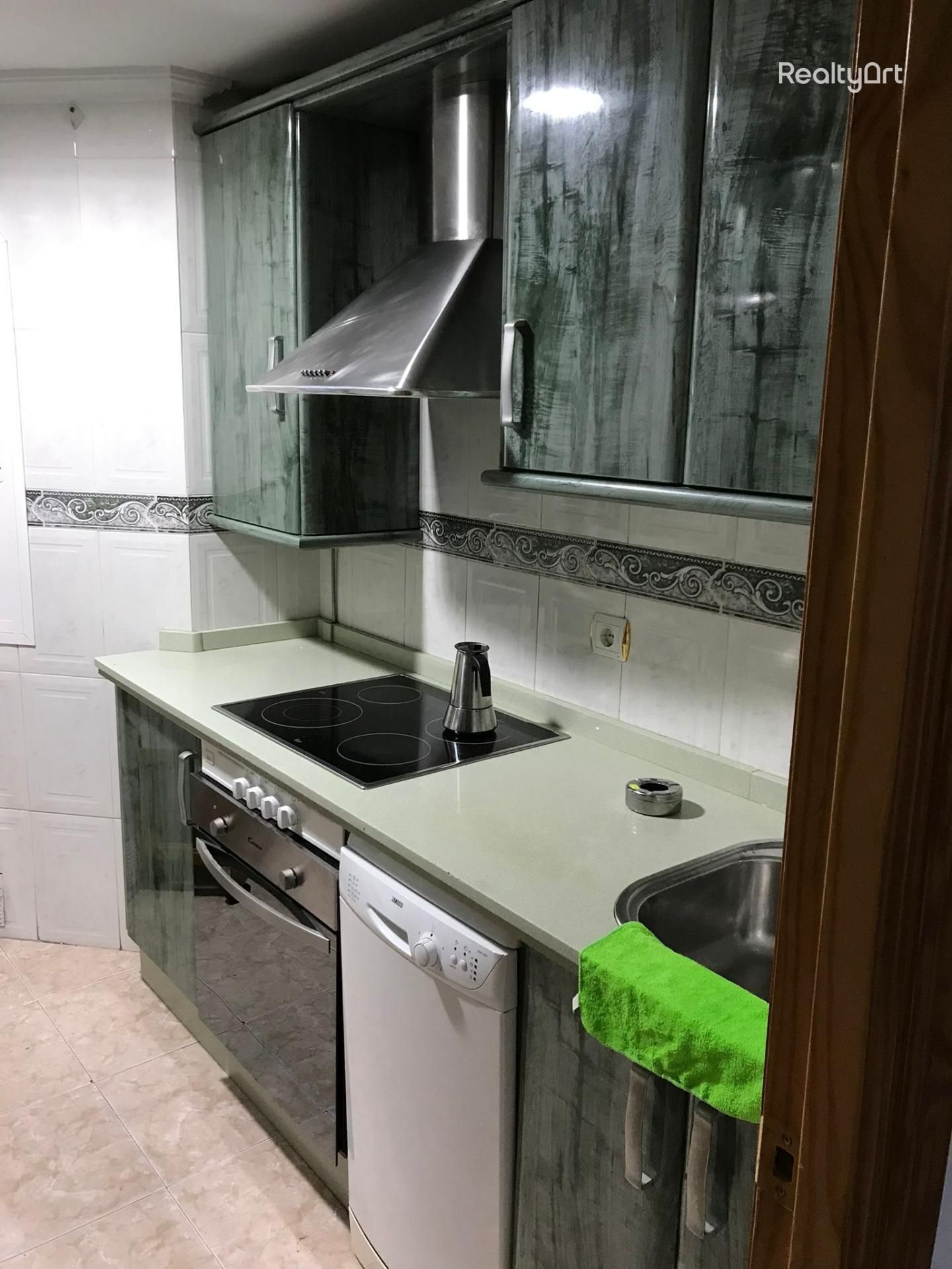 Kitchen of Flat to rent in  Sevilla Capital  with Air Conditioner and Furnished