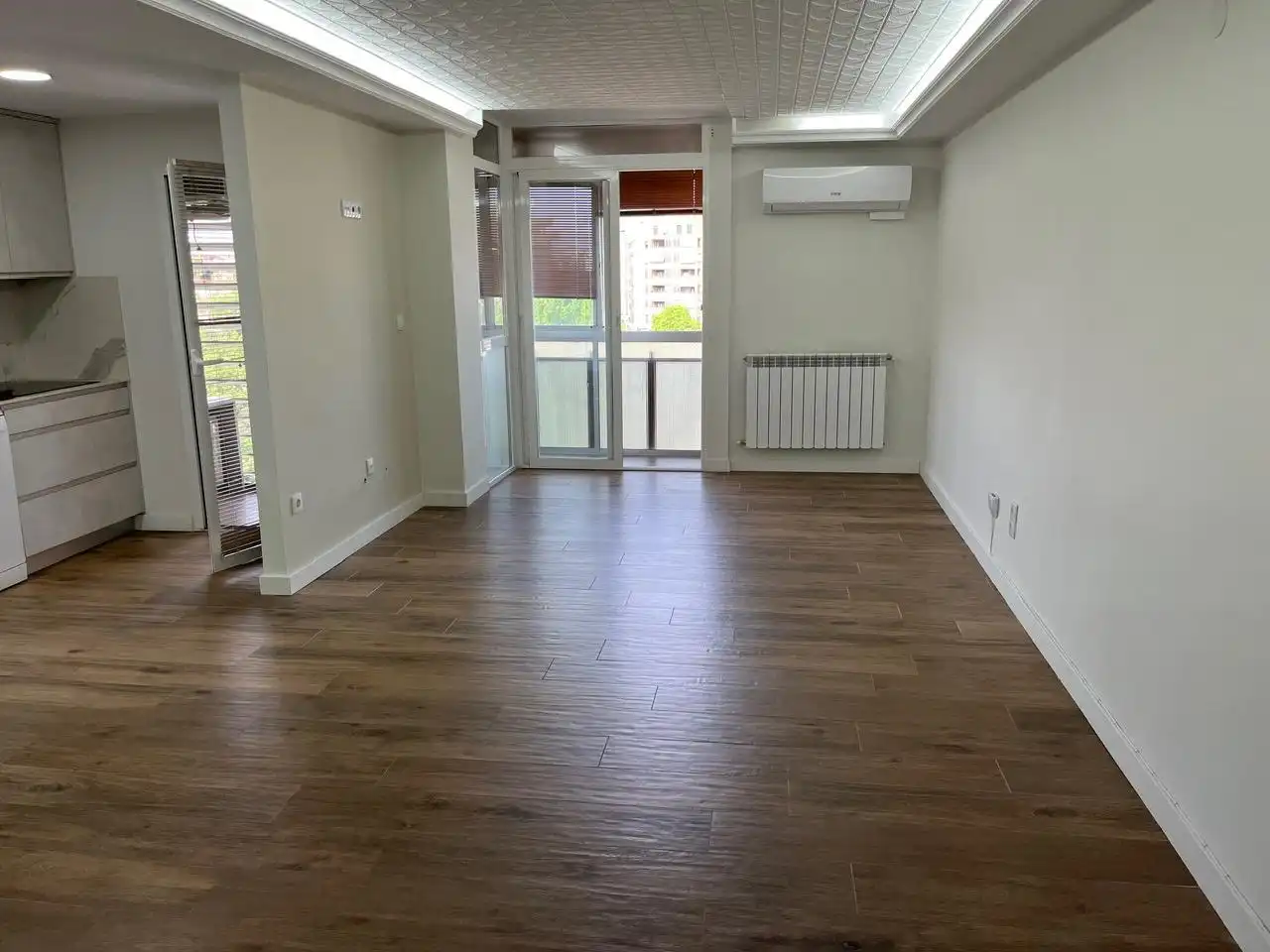 Sala d'estar de Pis de lloguer en Zaragoza amb Aire condicionat, Calefacció i Parquet