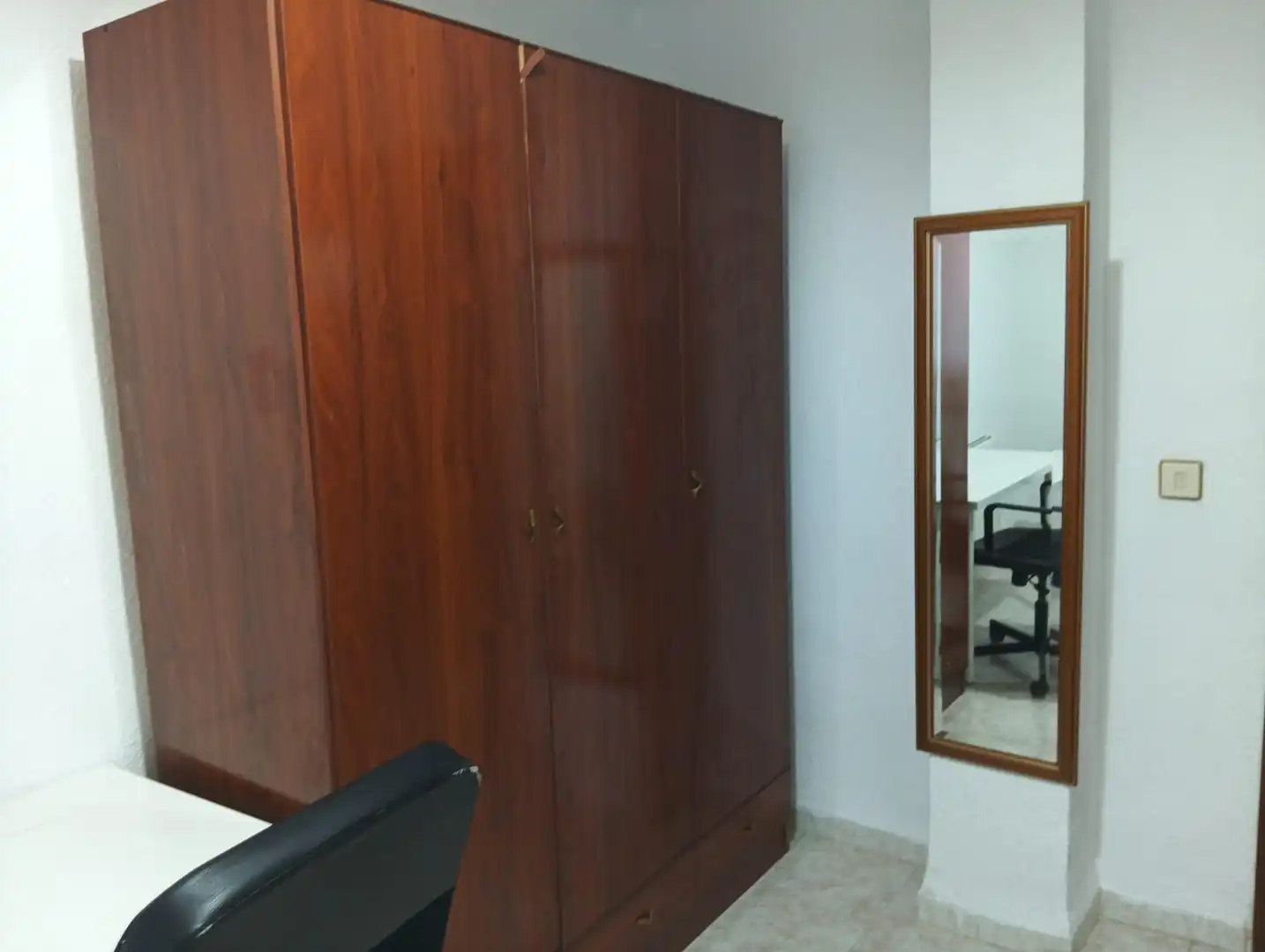 Dormitori de Apartament de lloguer en Cáceres amb Calefacció i Traster