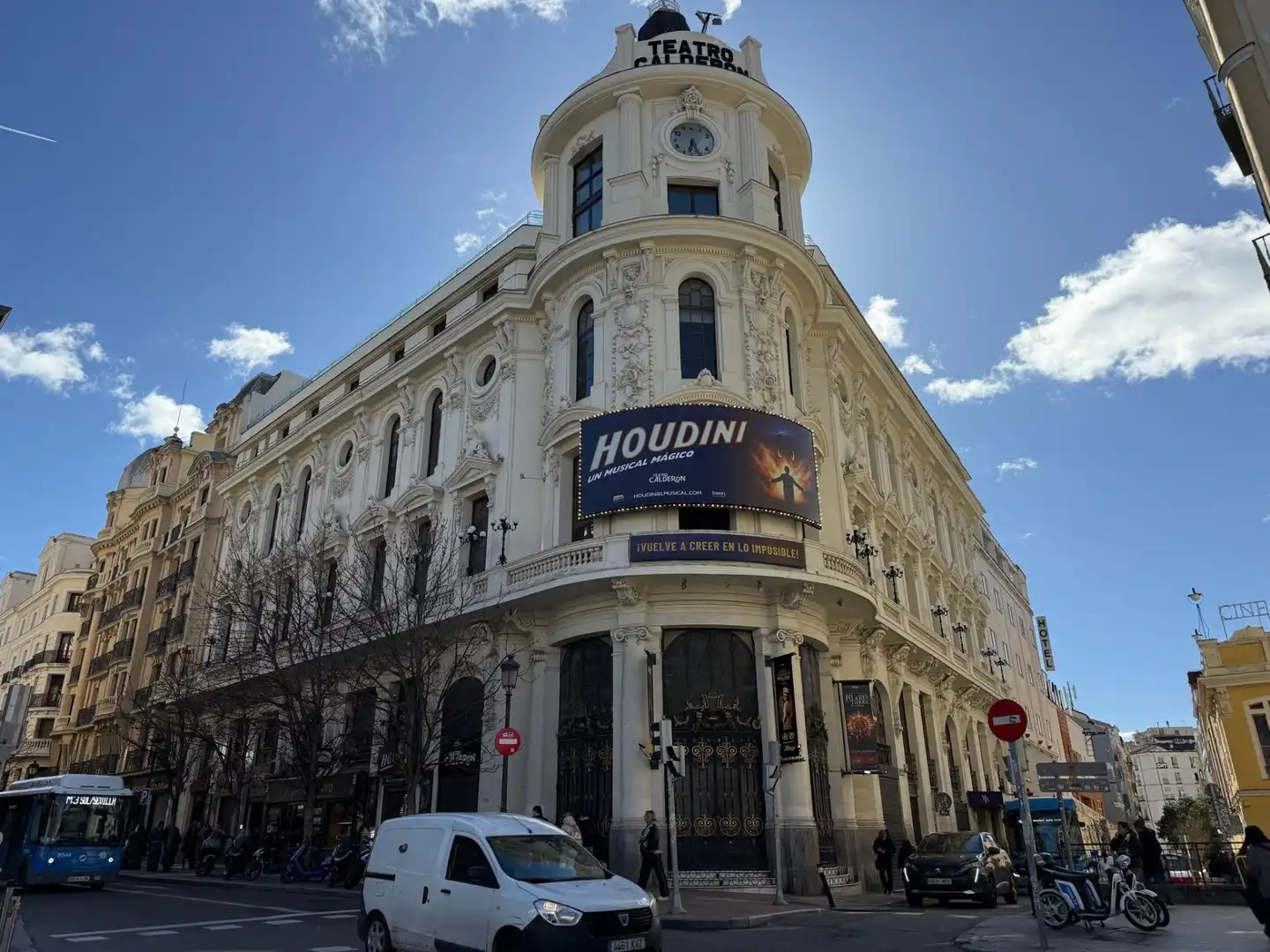 Vista exterior de Dúplex en venda en Madrid amb Aire condicionat, Calefacció i Moblat
