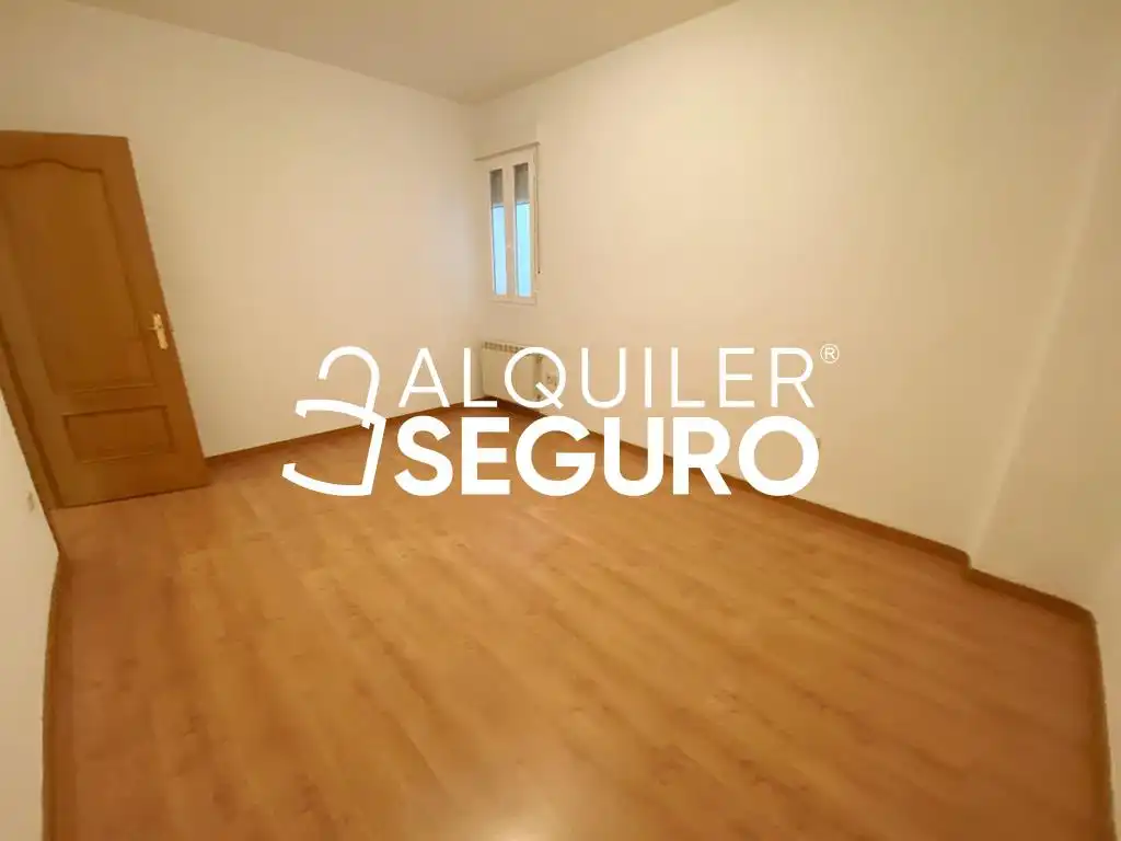 Habitación de Piso de alquiler en Madrid con Calefacción