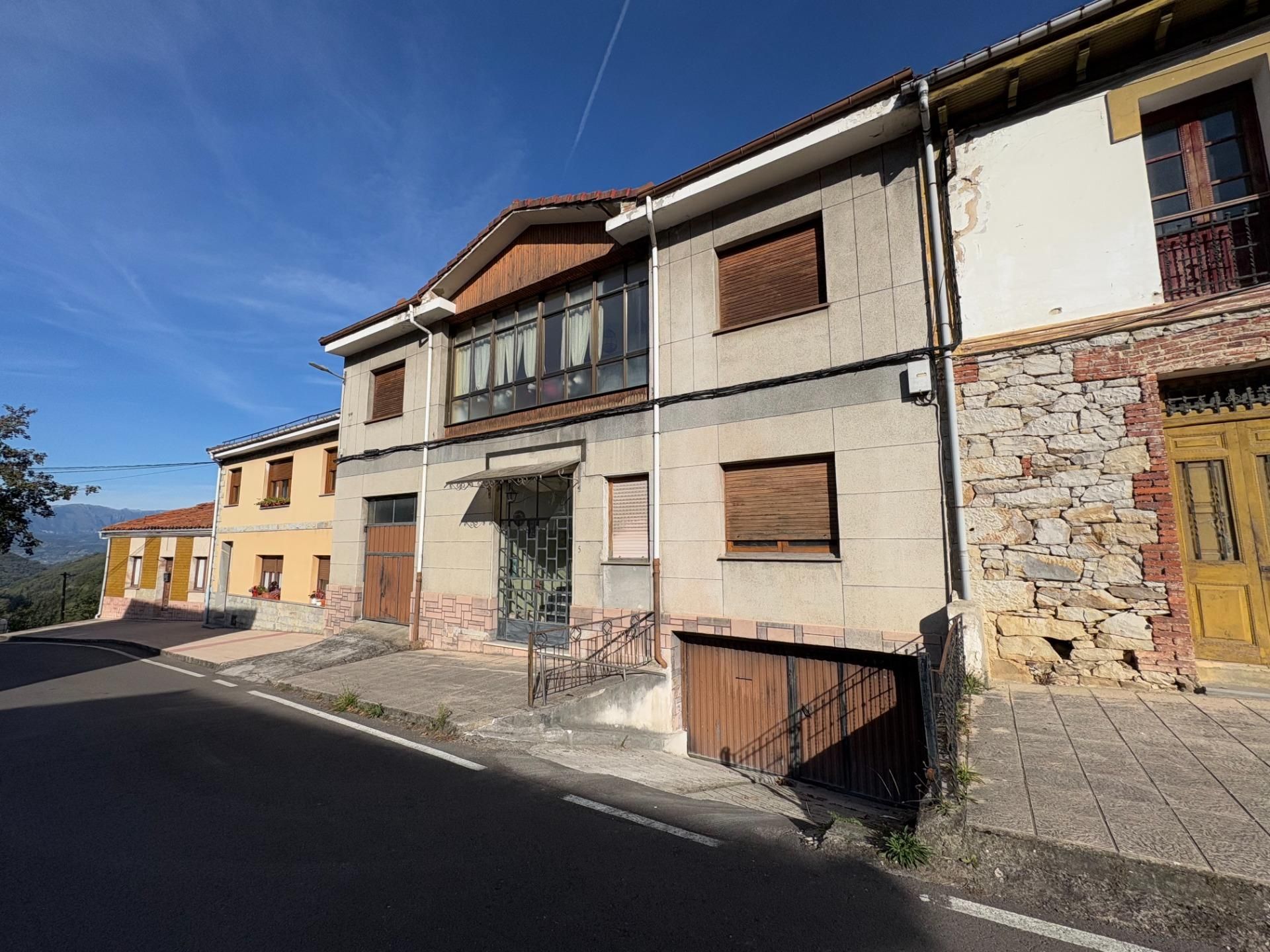 Exterior view of Flat for sale in Mieres (Asturias)  with Private garden, Parquet flooring and Terrace