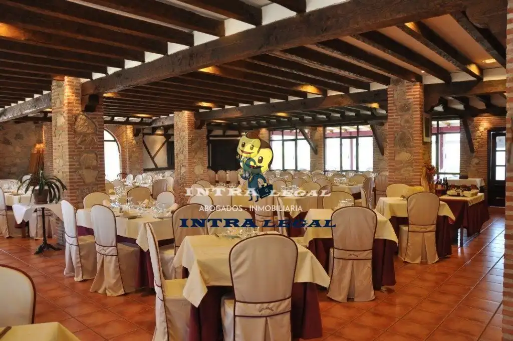 Local en venta en Sotoserrano con Aire acondicionado, Amueblado y Alarma