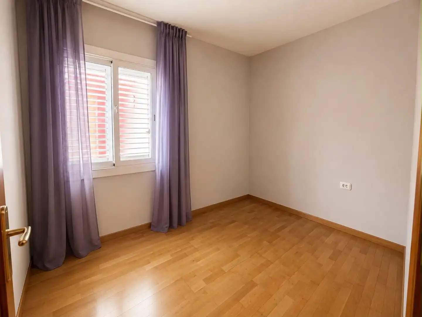 Habitación de Casa o chalet en venta en Sant Fost de Campsentelles con Aire acondicionado, Calefacción y Jardín privado