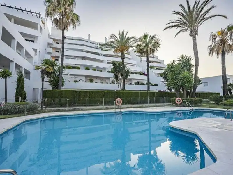 Vista exterior de Planta baixa de lloguer en Marbella amb Aire condicionat, Calefacció i Terrassa
