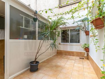 Piso con balcón en venta en Ponent