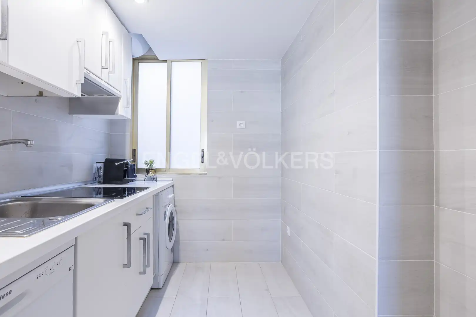 Kitchen of Flat for rent in Madrid  with Air Conditioner, Heating and Furnished