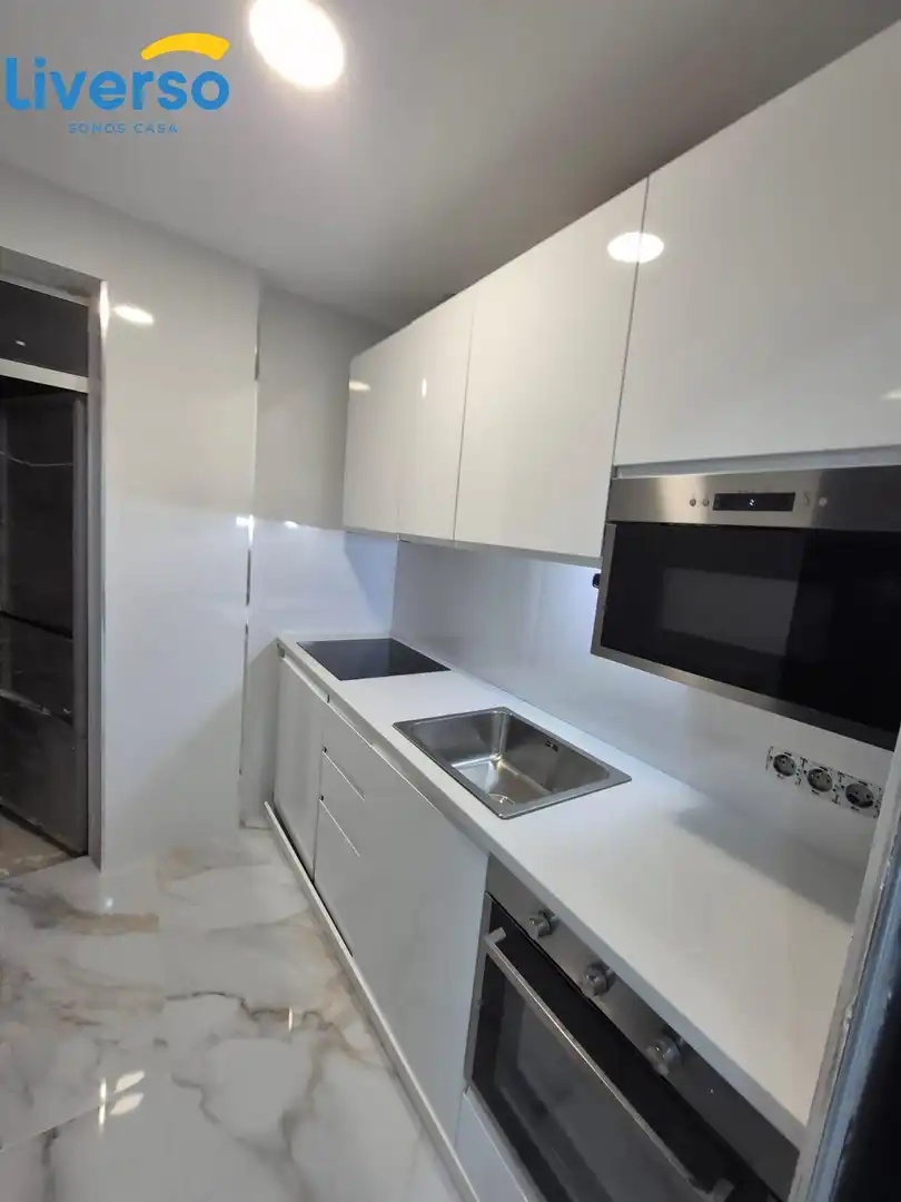 Kitchen of Flat for share in Burgos  with Furnished and Balcony