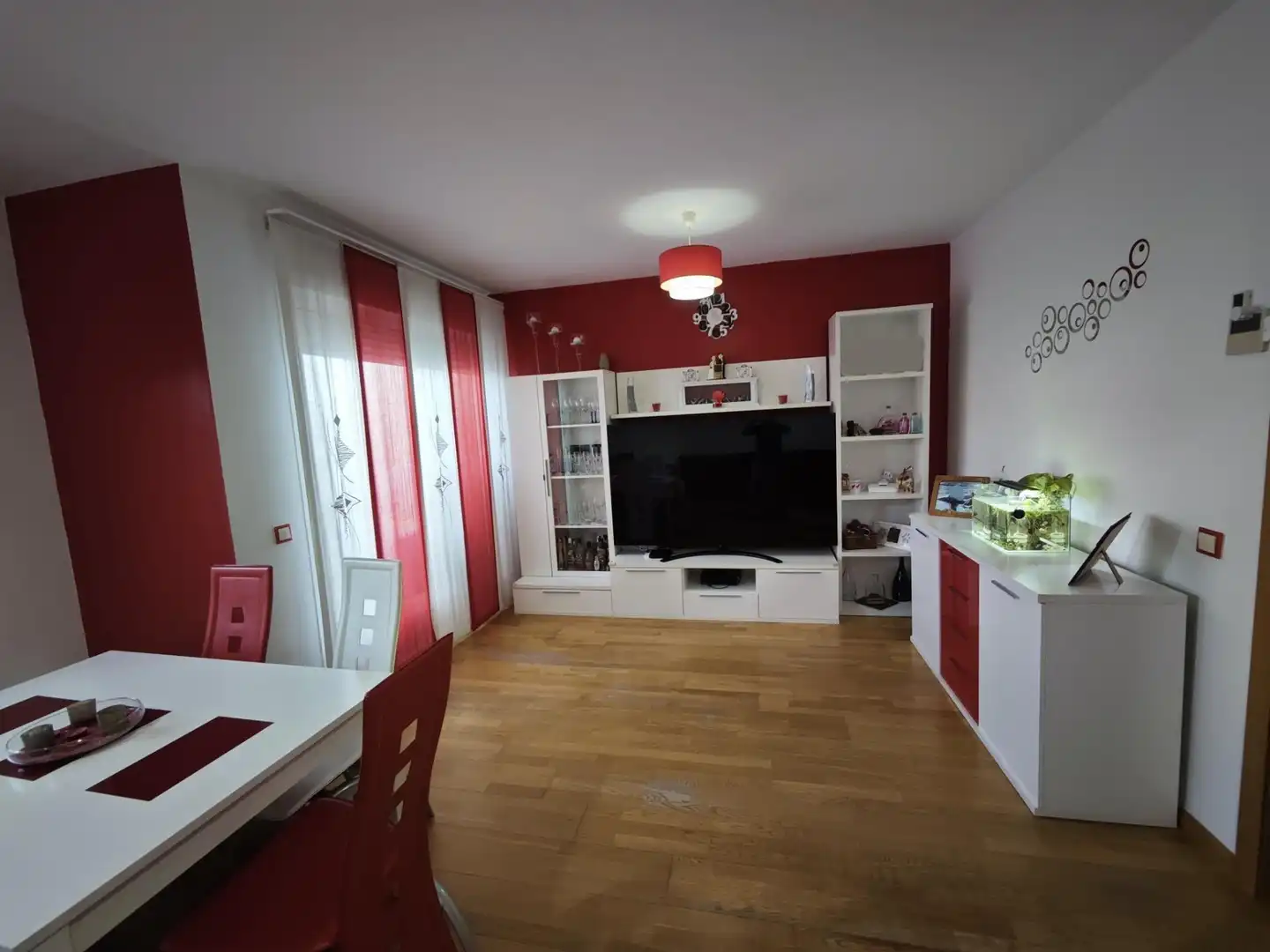 Sala d'estar de Casa adosada en venda en Ontígola amb Jardí privat i Traster