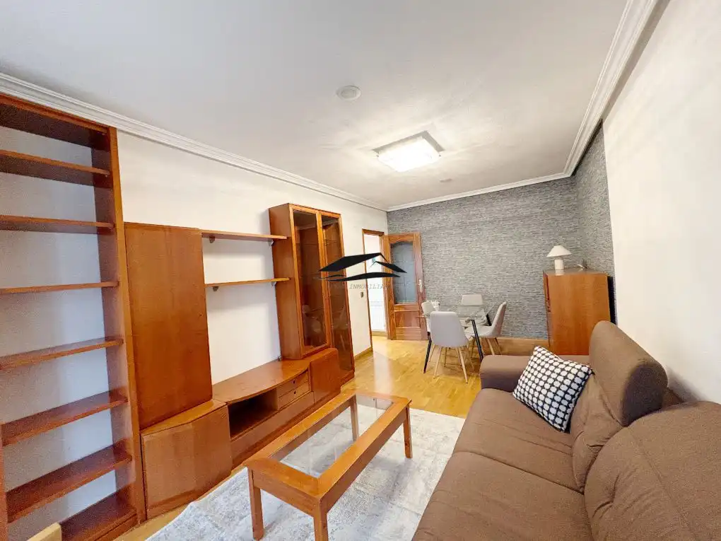 Living room of Flat for rent in Salamanca  with Heating, Furnished and Balcony