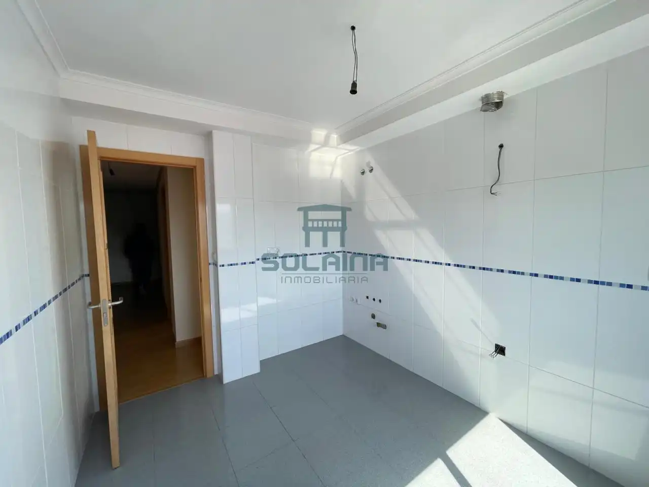 Flat with lift for sale in San Cibrao das Viñas, imagen 7
