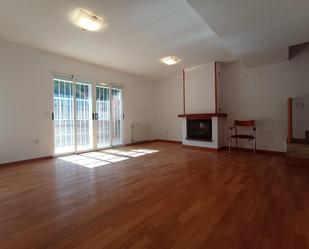 Living room of Single-family semi-detached for sale in Picanya  with Terrace and Storage room