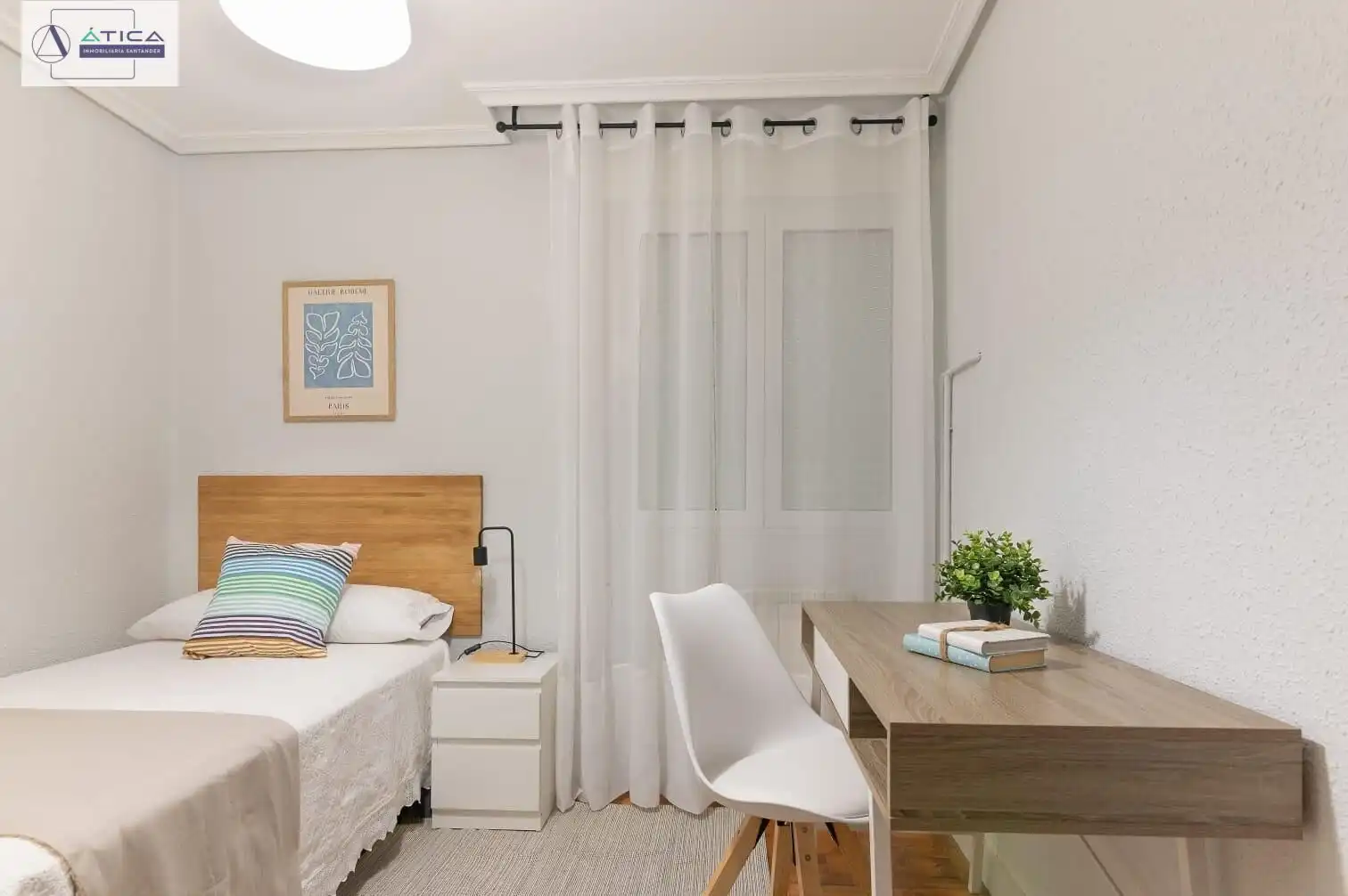 Bedroom of Flat for rent in Santander  with Heating and Furnished