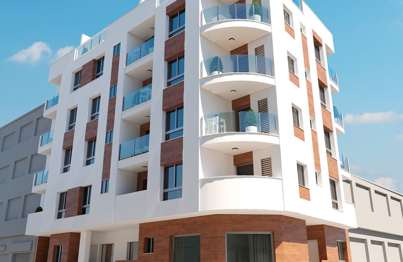 Vista exterior de Planta baixa en venda en Torrevieja amb Aire condicionat, Calefacció i Terrassa