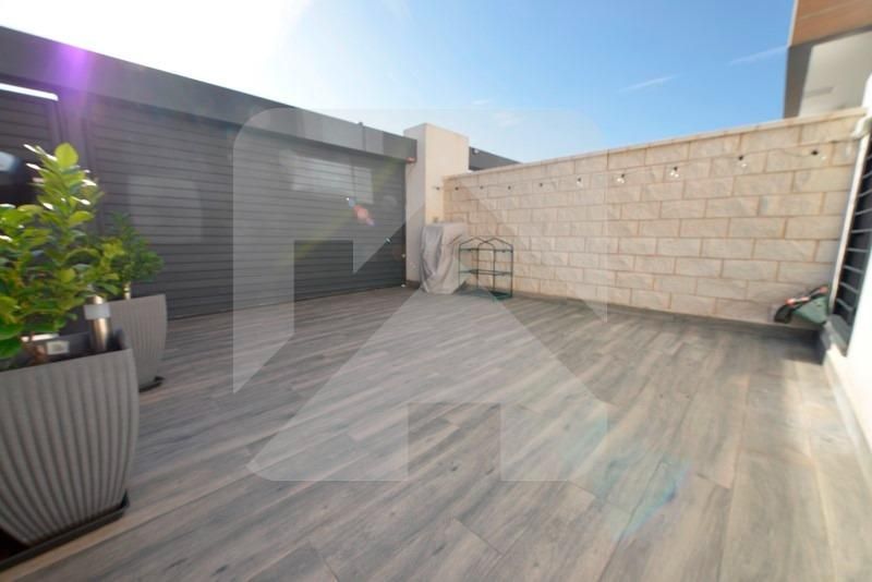 Terrace of Single-family semi-detached for sale in Valdemoro  with Air Conditioner, Heating and Private garden