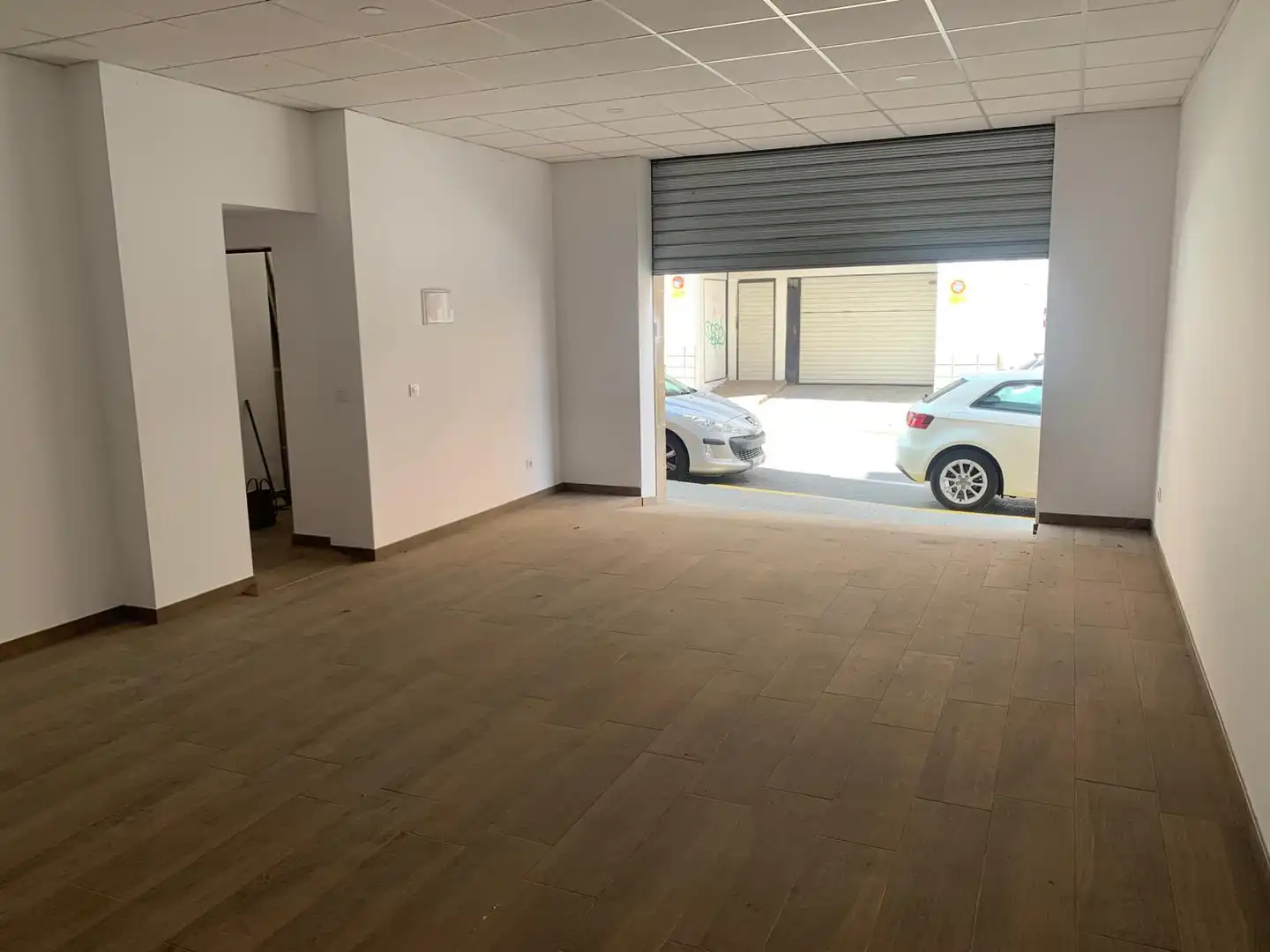 Business premises to rent in Carrer Alfonso V 10, imagen 2