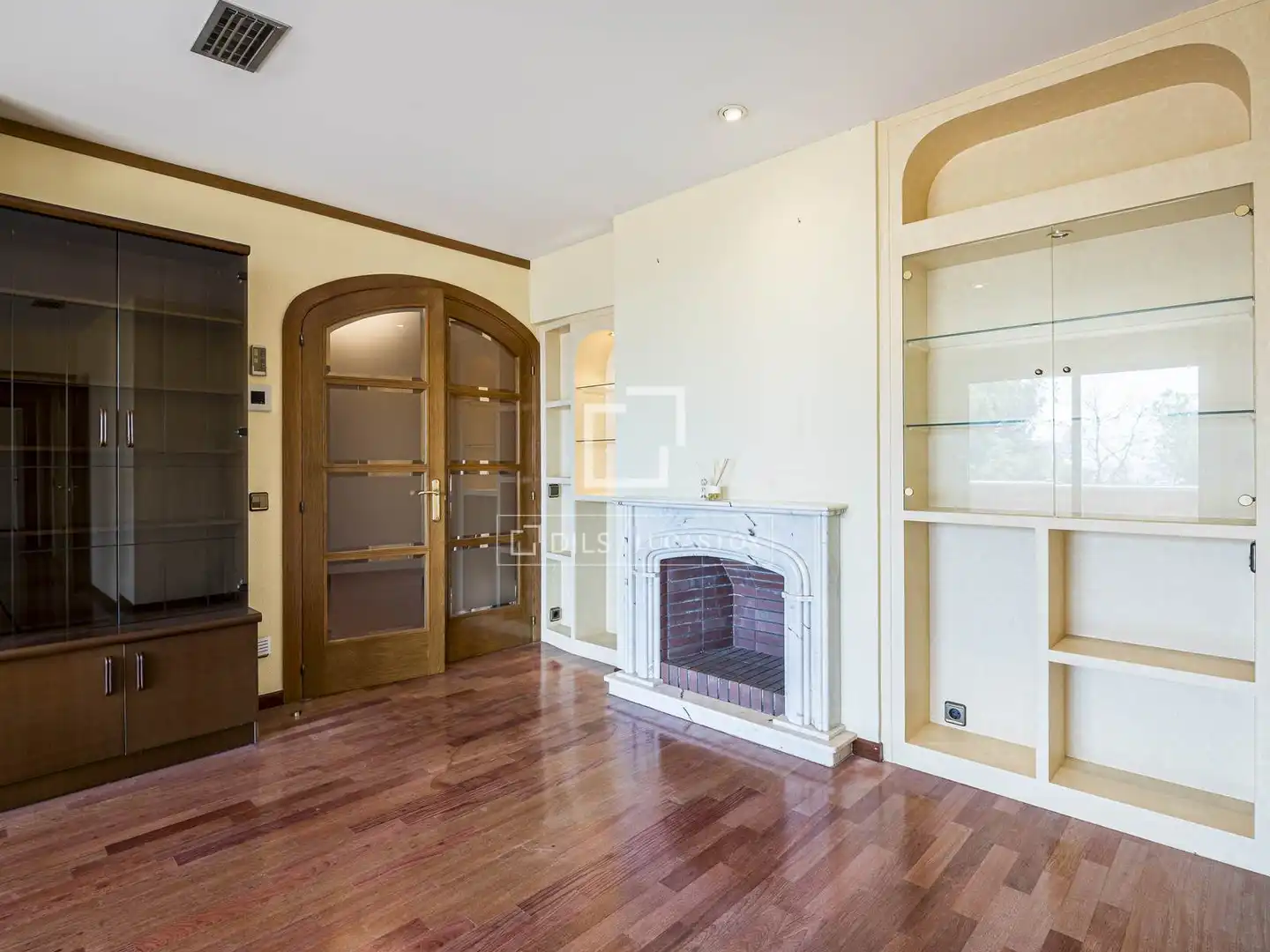 Flat for sale in Sitges  with Air Conditioner, Heating and Private garden