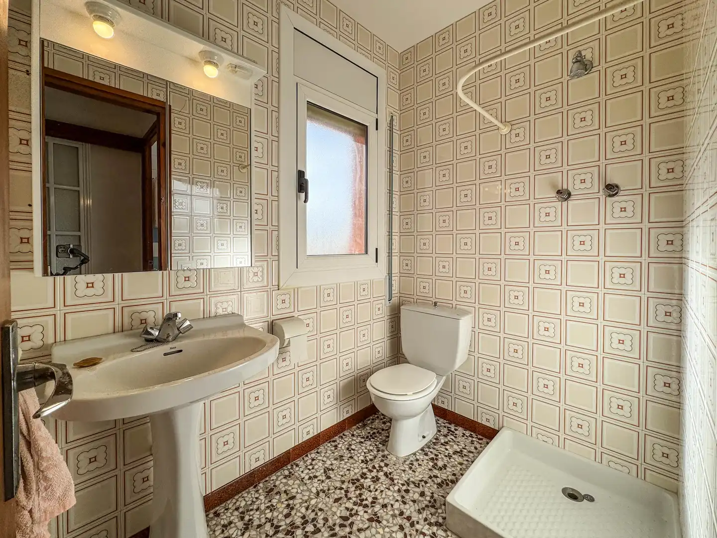 Detached house with terrace for sale in carrer Font de Nerola, imagen 39