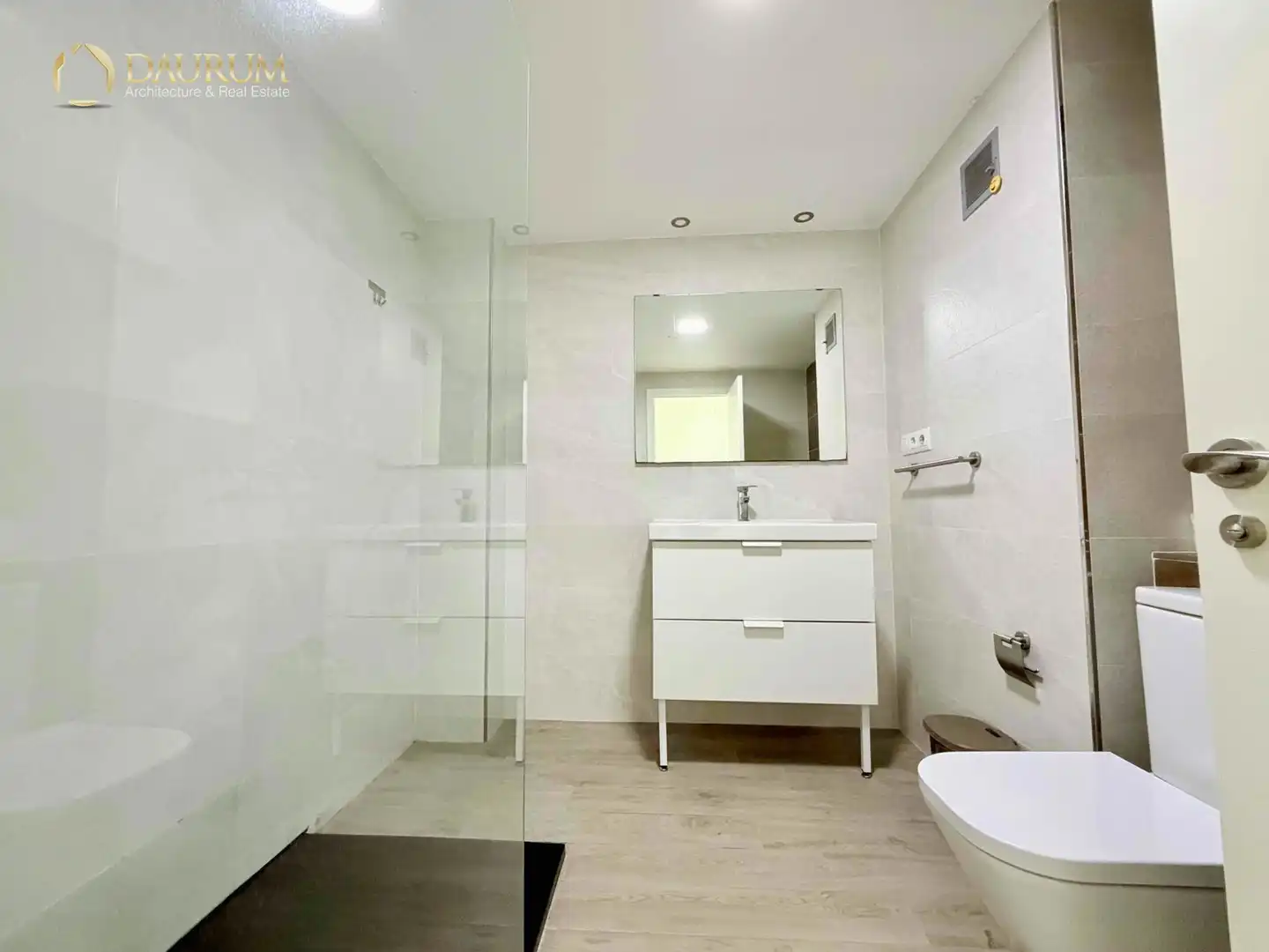Badezimmer von Wohnung zum Verkauf in Almussafes mit Klimaanlage, Terrasse und Abstellraum