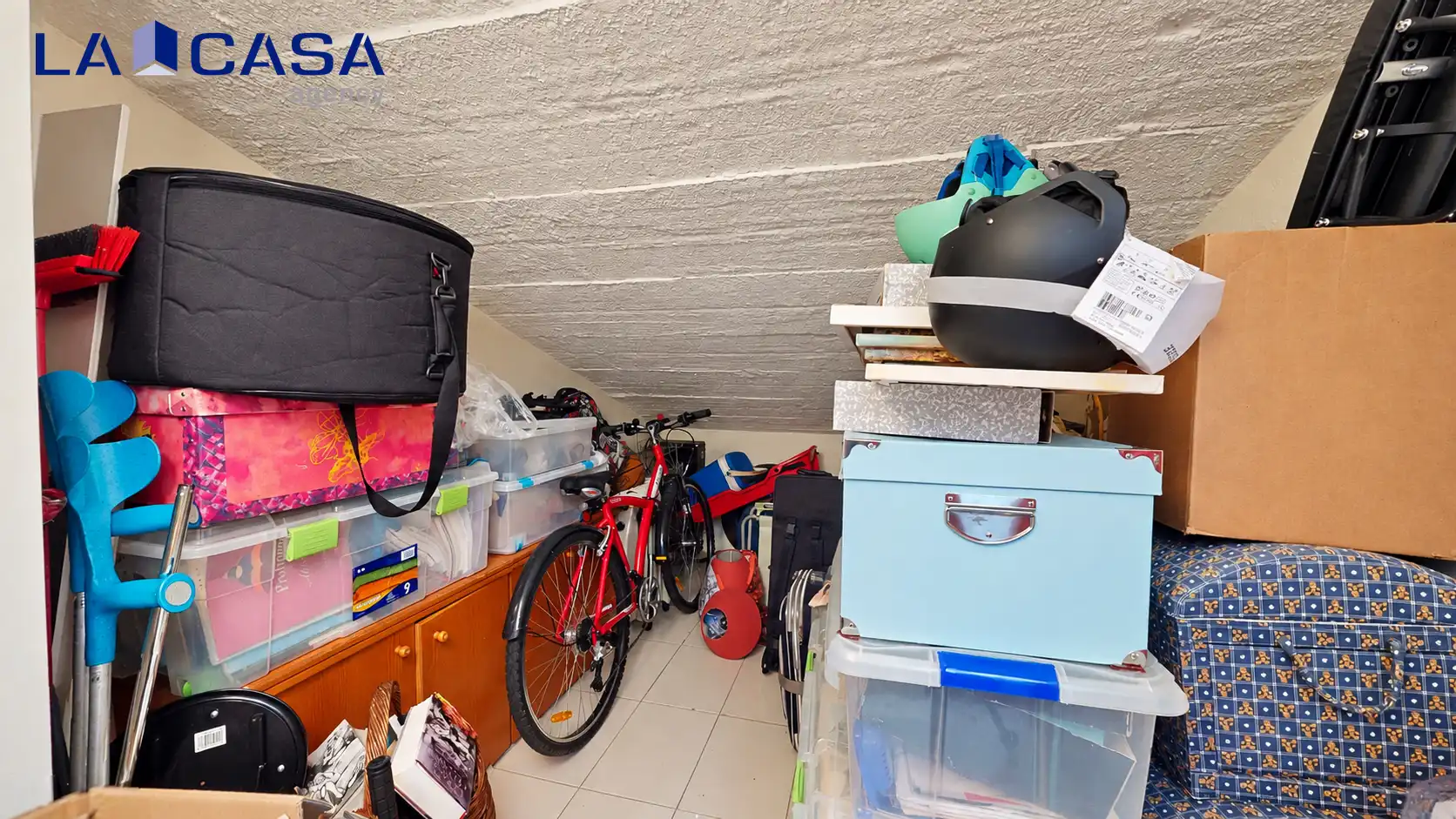 Wohnung zum Verkauf in Amurrio mit Abstellraum und Balkon