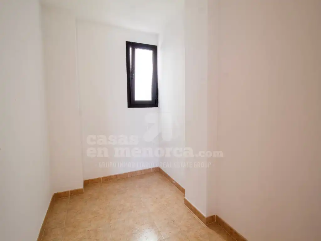 Bedroom of Flat for sale in Es Castell  with Air Conditioner and Terrace