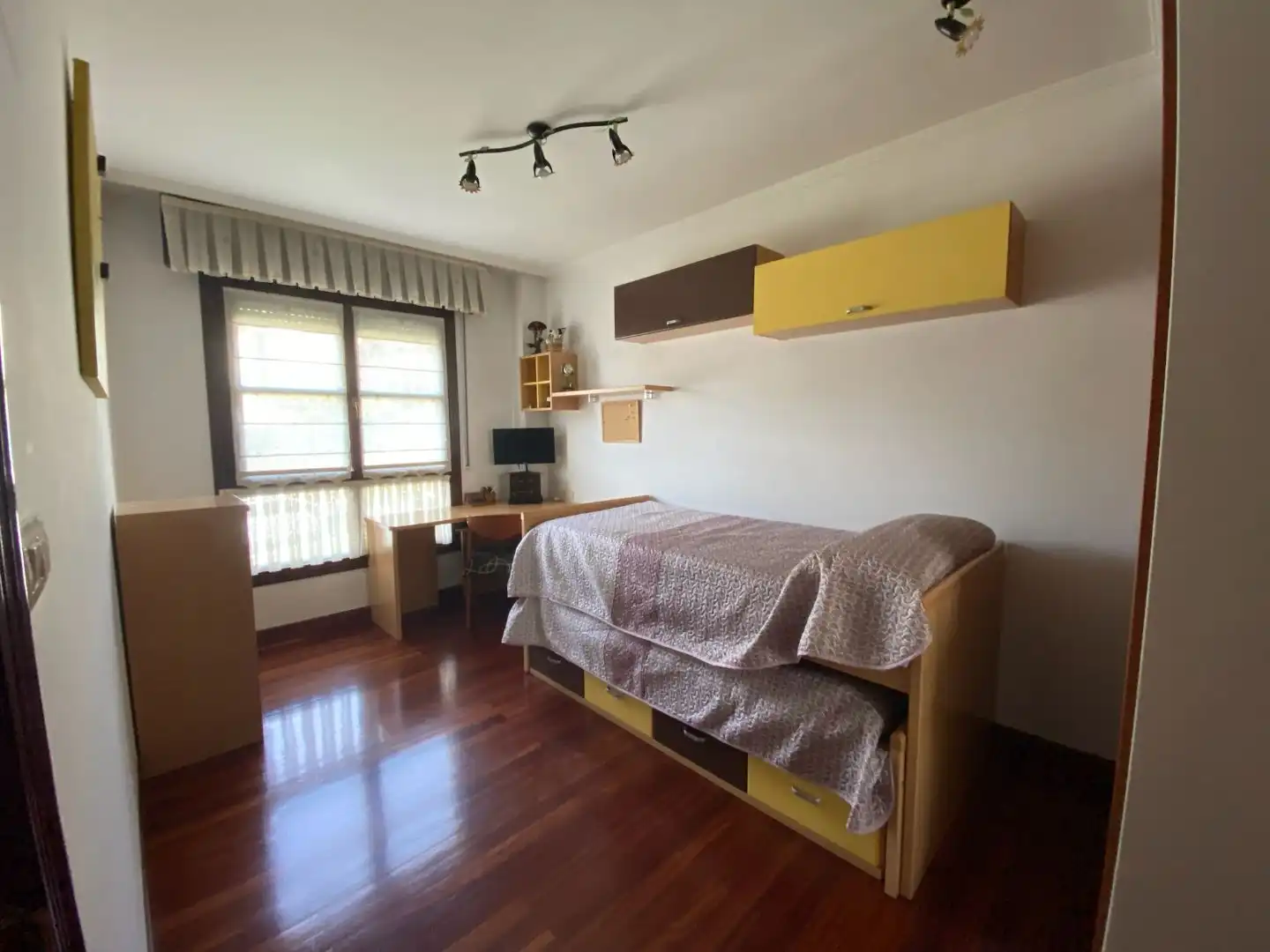 Habitación de Piso en venta en Ermua