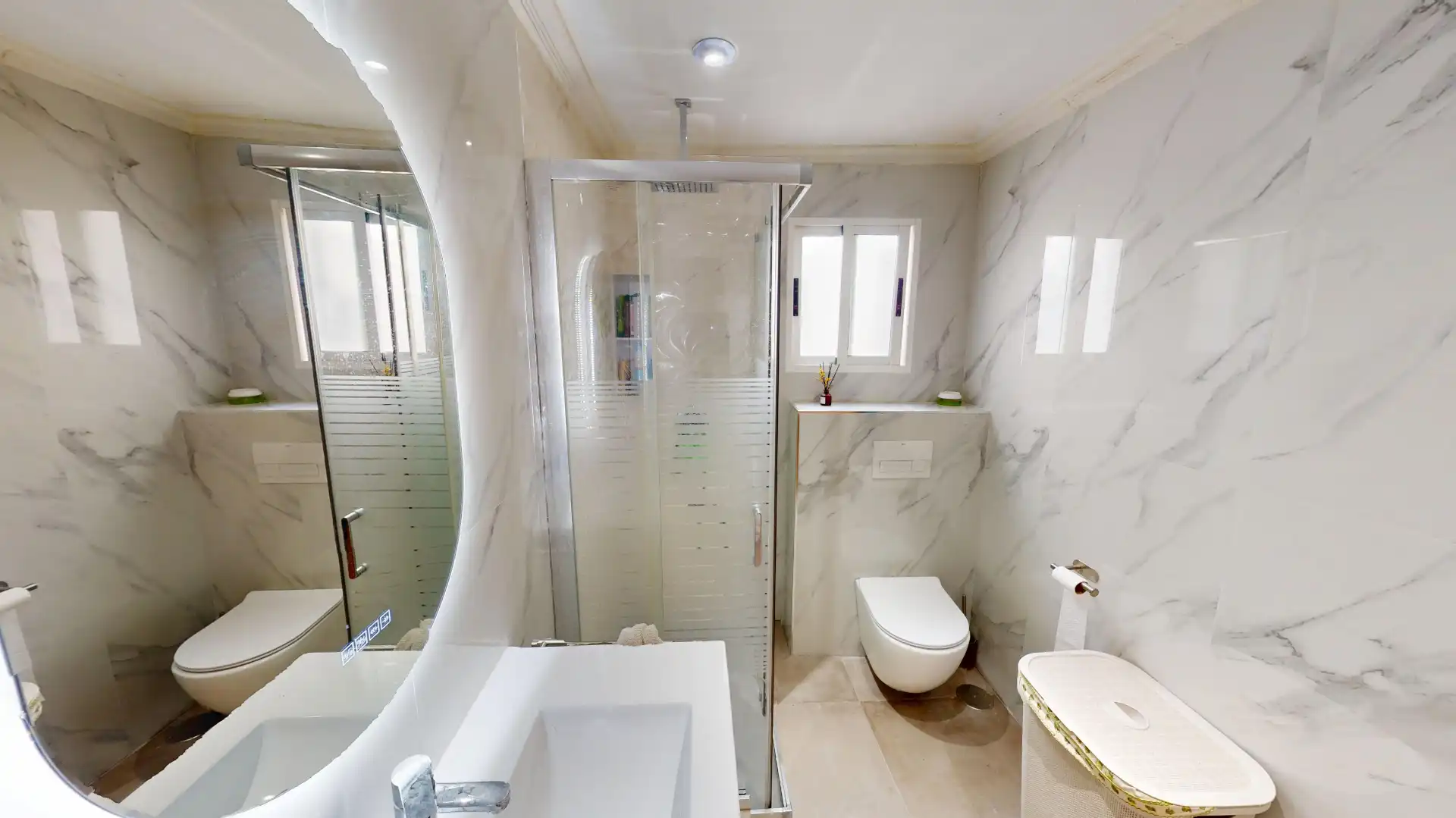 Bathroom of Flat for sale in Elche / Elx  with Air Conditioner, Furnished and Balcony