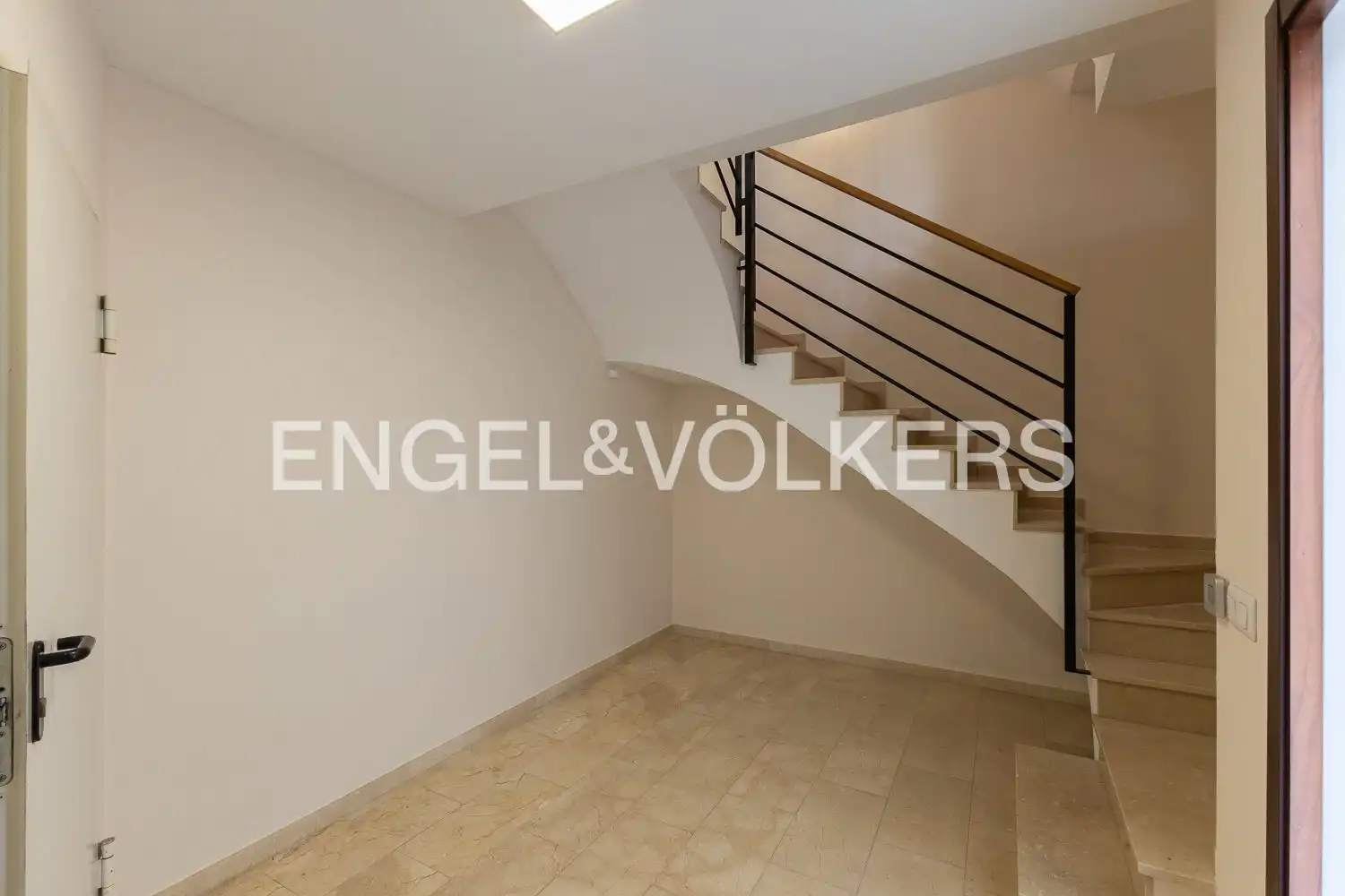 Detached homes for rent in Rocafort  with Air Conditioner, Heating and Parquet flooring