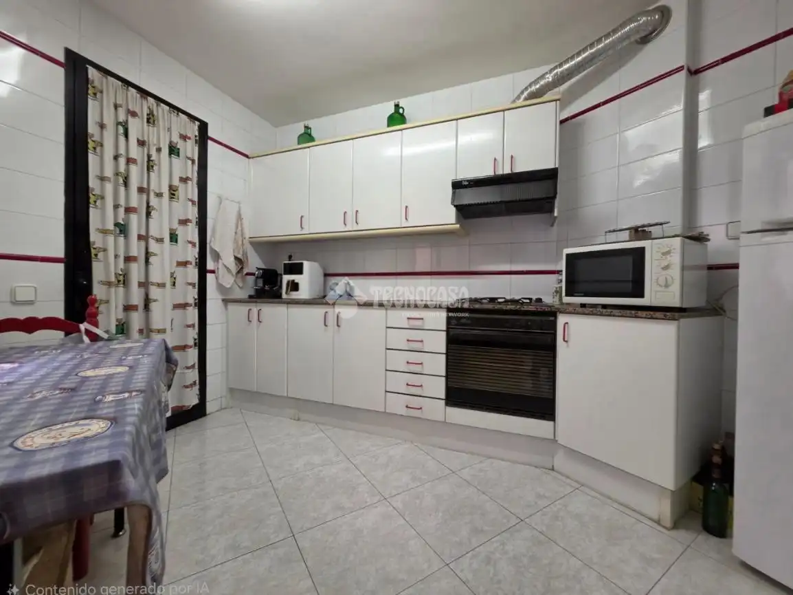 Küche von Wohnung zum Verkauf in Santa Coloma de Gramenet mit Möbliert und Balkon