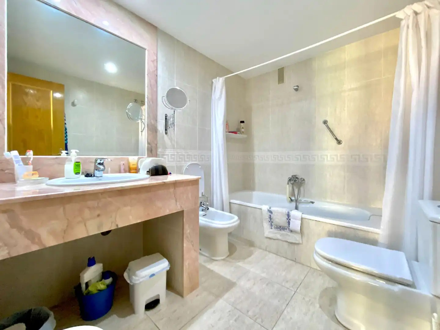 Baño de Apartamento de alquiler en Velilla - Velilla Taramay