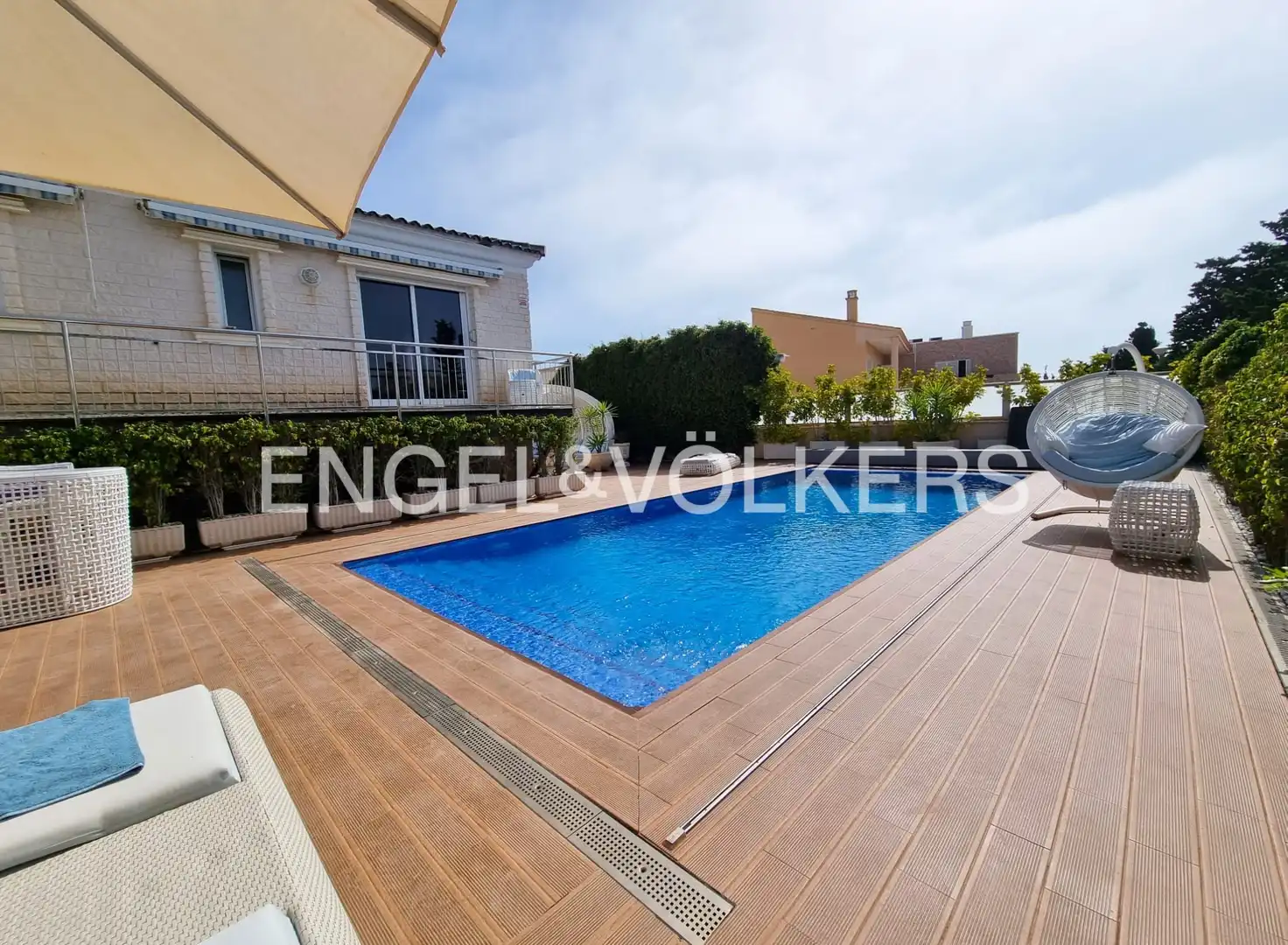 Piscina de Finca rústica en venda en Guardamar del Segura amb Aire condicionat, Calefacció i Jardí privat