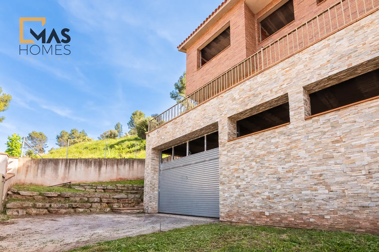 Casa adosada en venda a Ptge de Planella, Castellví de Rosanes