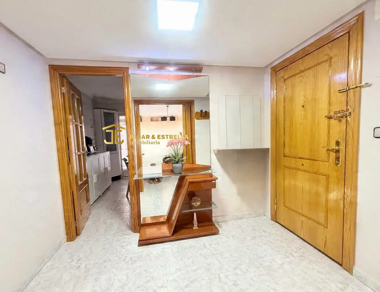 Flat for sale in Lorca  with Air Conditioner, Heating and Storage room