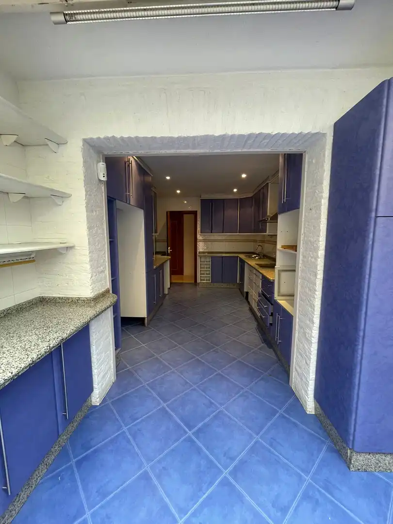 Cuina de Casa o xalet en venda en Plasencia amb Aire condicionat, Calefacció i Jardí privat