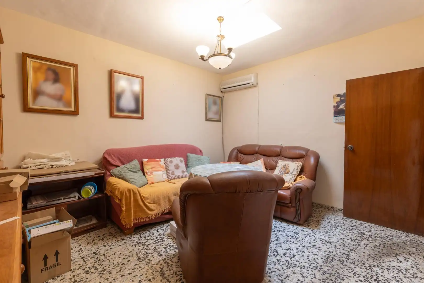 Wohnzimmer von Gebäude zum Verkauf in La Zubia Ciudad