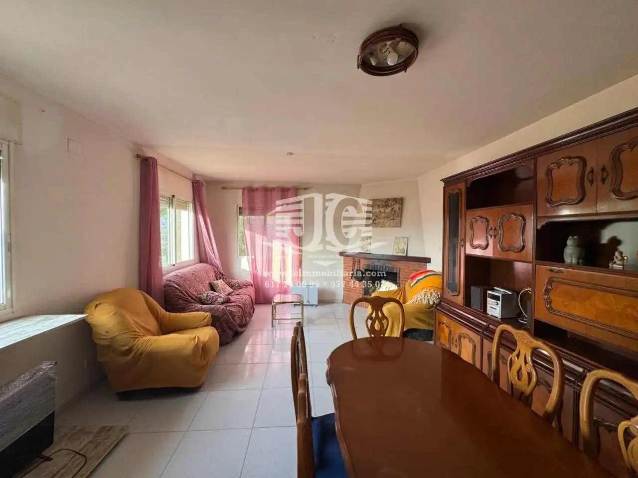 Living room of Houses for sale in Tortosa  with Air Conditioner, Private garden and Terrace