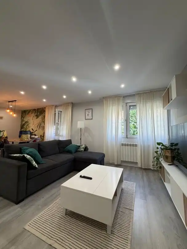 Wohnzimmer von Wohnung zur Miete in Gijón  mit Heizung, Terrasse und Balkon