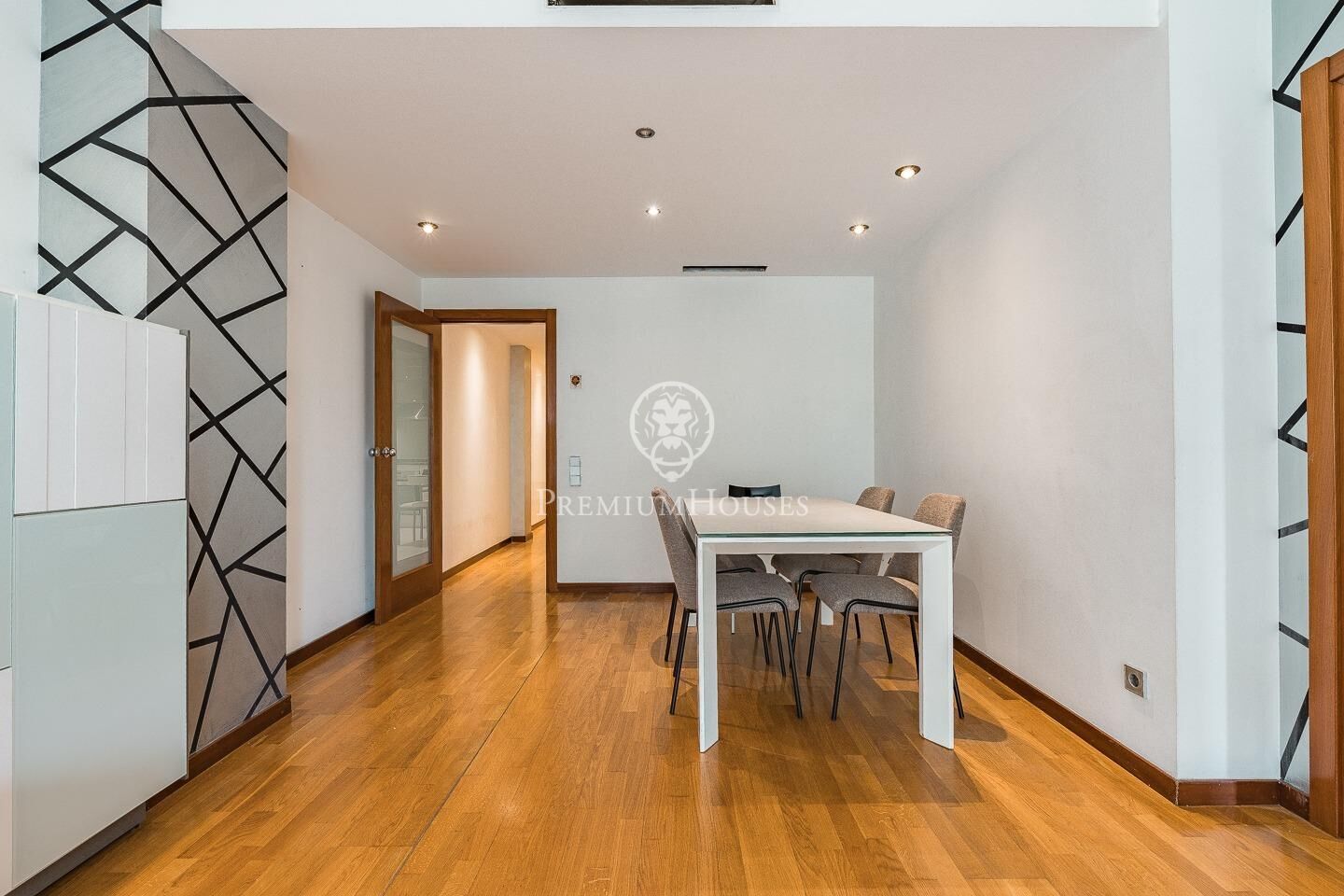 Menjador de Pis en venda en  Barcelona Capital amb Aire condicionat, Calefacció i Parquet