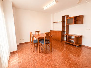 Piso con balcón en venta en Alcantarilla