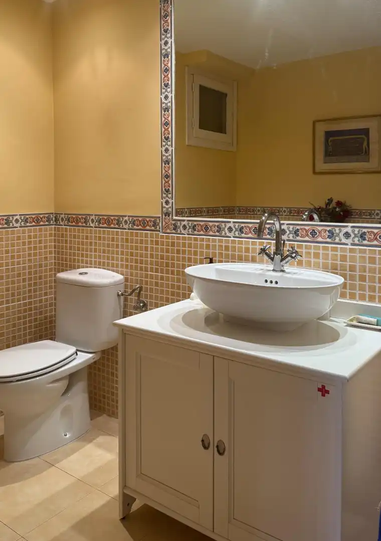 Baño de Casa o chalet en venta en Baños de Rioja con Calefacción, Jardín privado y Terraza