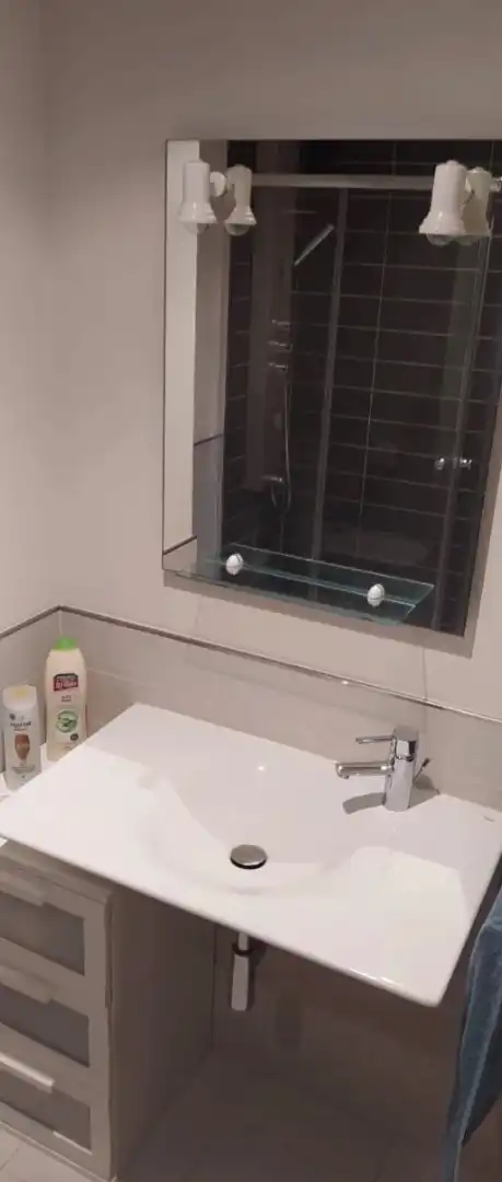 Badezimmer von Wohnungen zur Miete in Vilagarcía de Arousa mit Terrasse, Abstellraum und Möbliert
