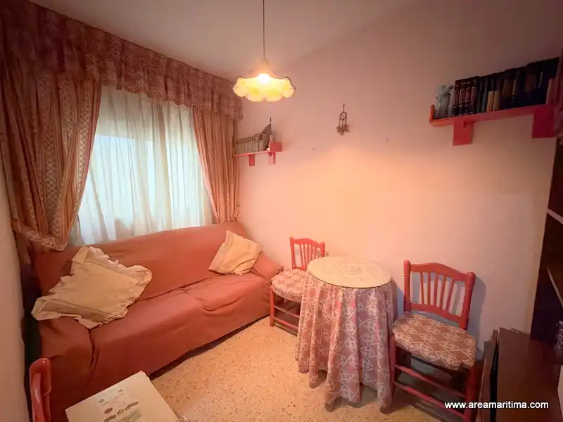 Habitación de Piso en venta en Valencia con Aire acondicionado, Calefacción y Horno